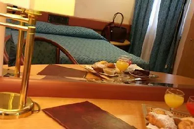 阿尔伯特酒店 3*