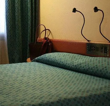 Albert Hotel Hotel 3*