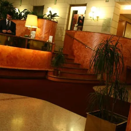 Szálloda Albert Hotel Milánó