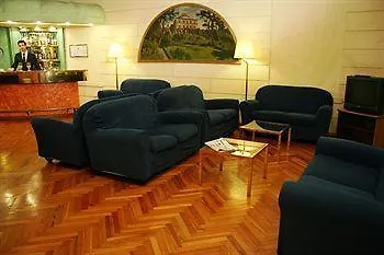 アルバート ホテル 3*