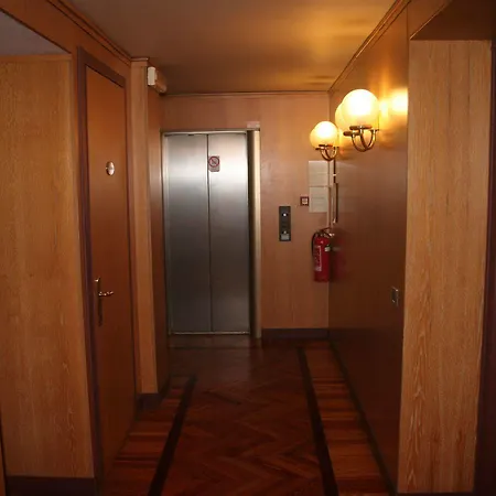 Albert Hotel Hotel 3*