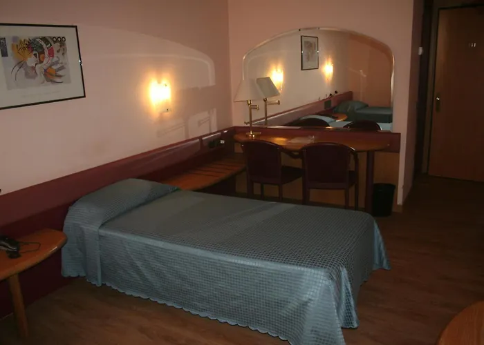 Отель Albert Hotel Милан