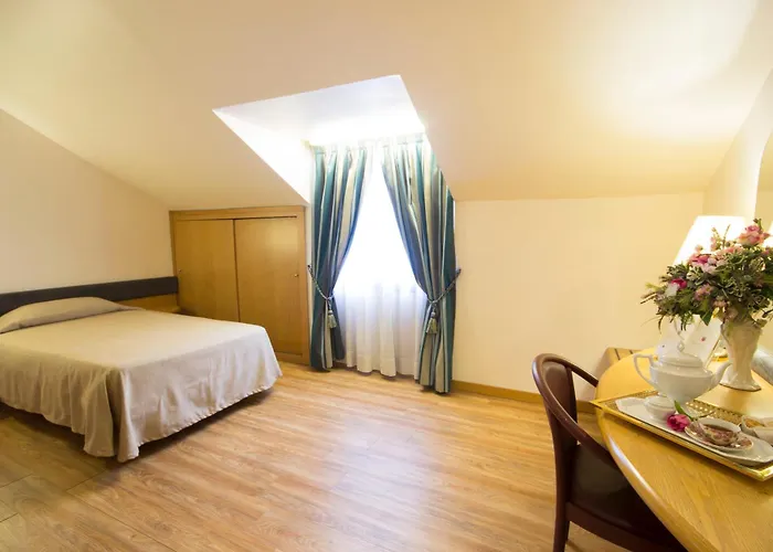 Отель Albert Hotel