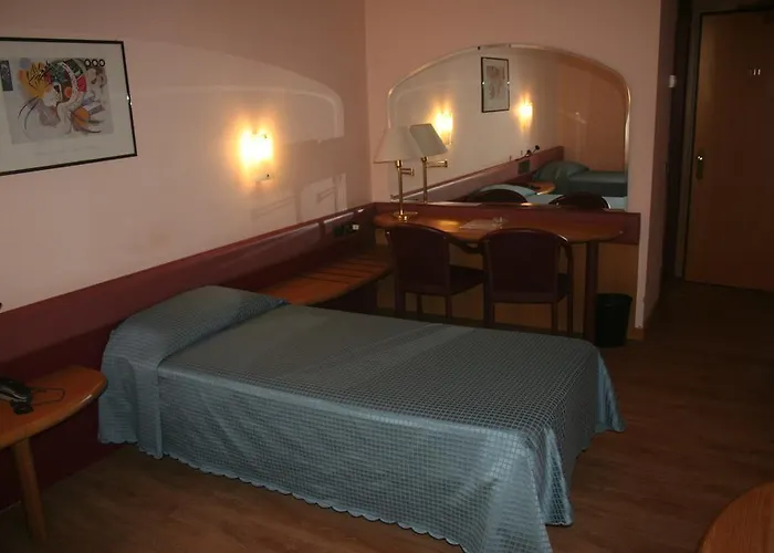 Albert Hotel