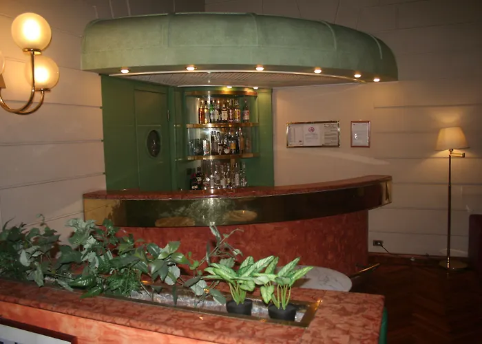Отель Albert Hotel