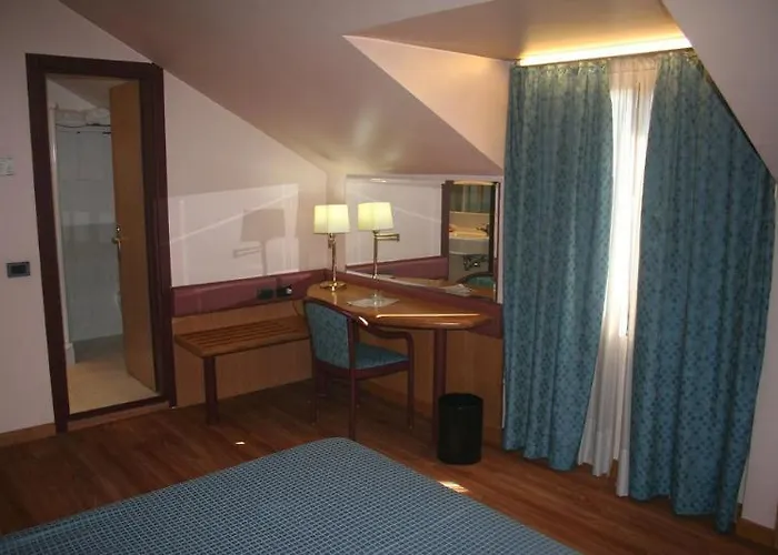 Albert Hotel 3* Милан