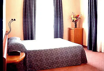 Albert Hotel Отель