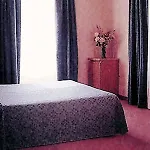 Albert Hotel