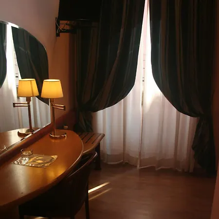 Albert Hotel Hotel 3*