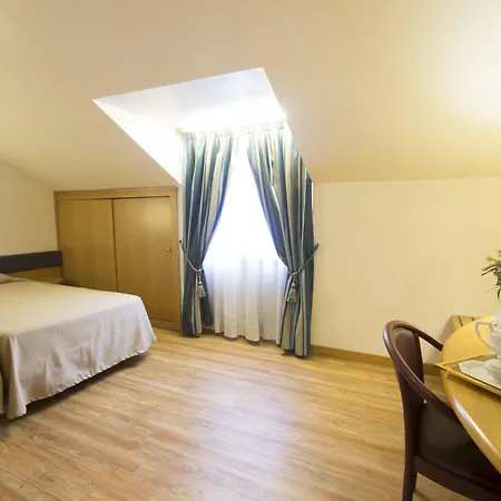 Albert Hotel מילאנו