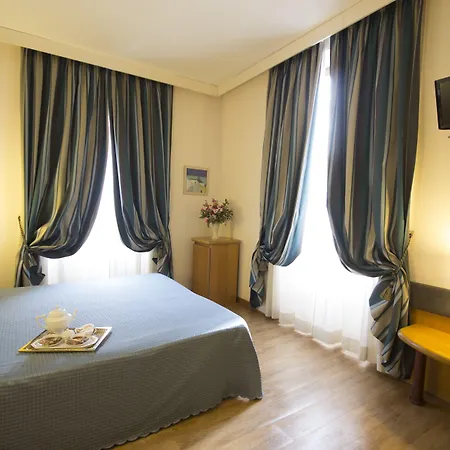 Albert Hotel 3* מילאנו